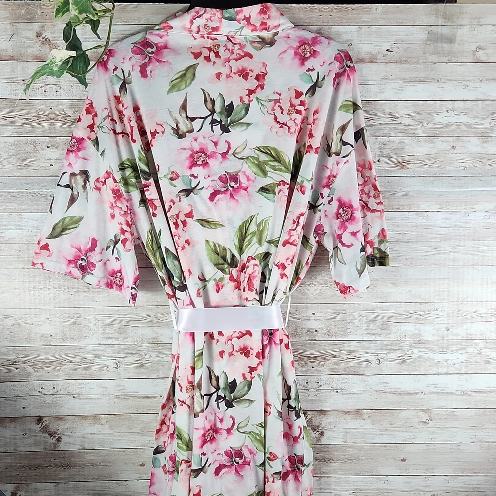 Show Me Your MuMu, Garden of Blooms lightweight robe, belt missing O/S - Picture 2 of 6